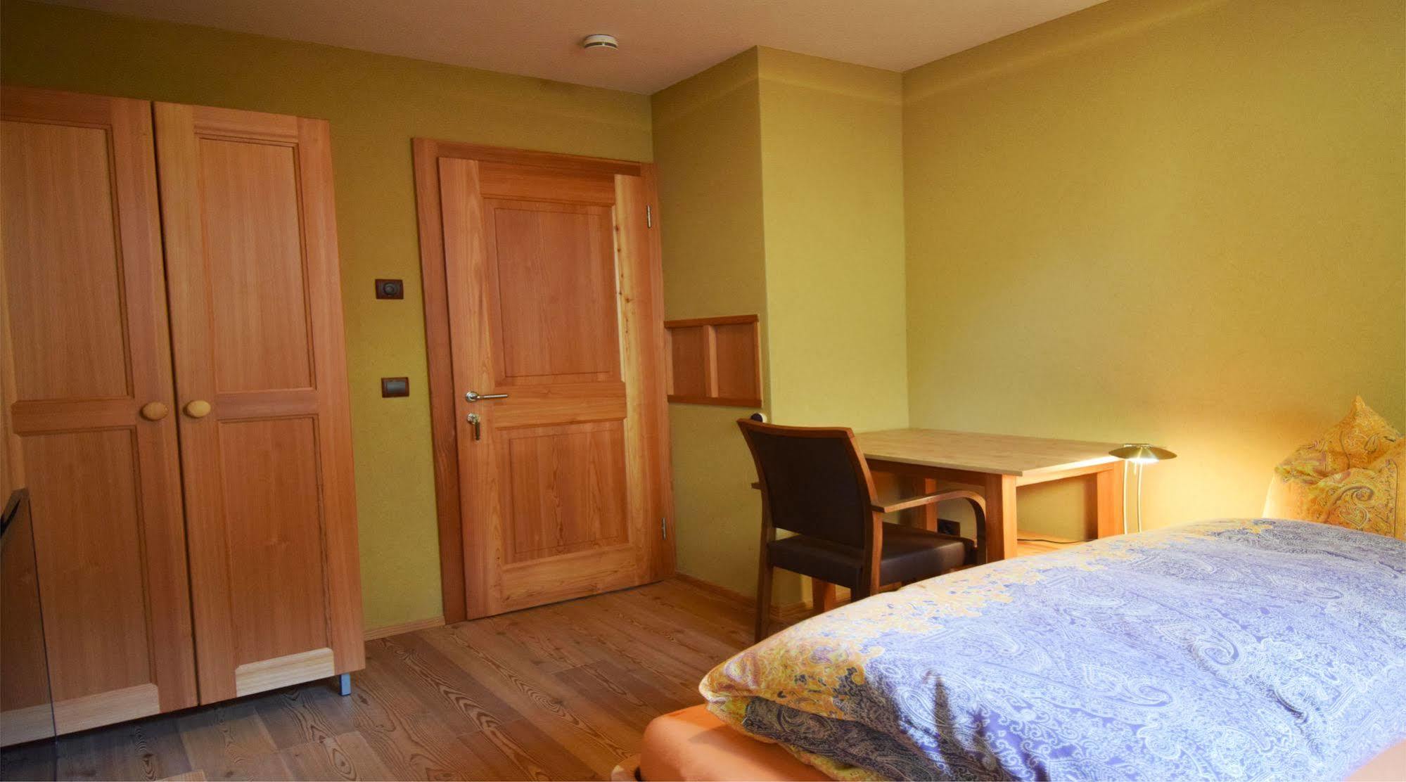 Yoga Hotell Feldkirch Exteriör bild